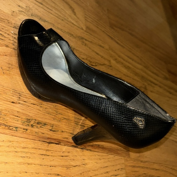 Fergalicious Women's Gem Black Patent All Man Open Toe Heel Pump Shoe 8.5 - Picture 10 of 12